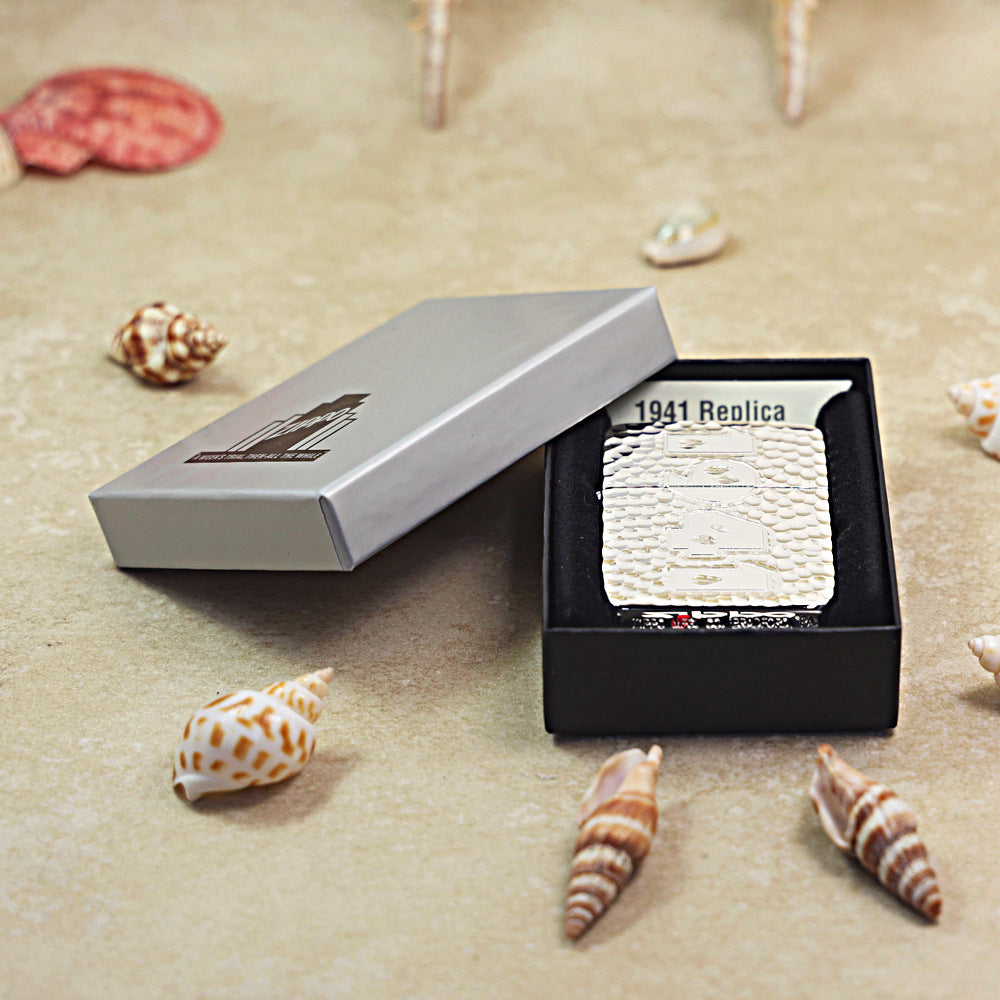 Zippo Silver-Plated 'Meteor Crater' 1941-DS84