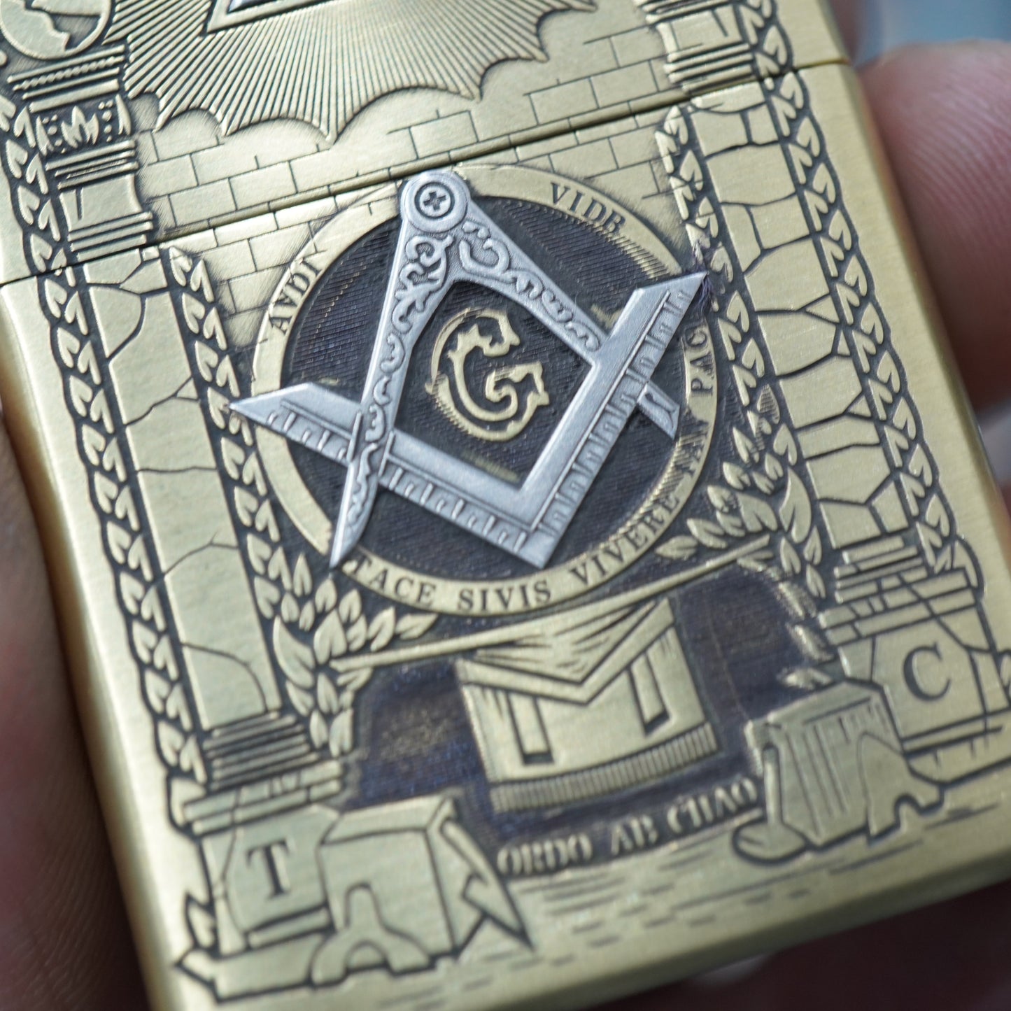Zippo Armor Antique Brass 'Masonic All-Seeing Eye' - CC11