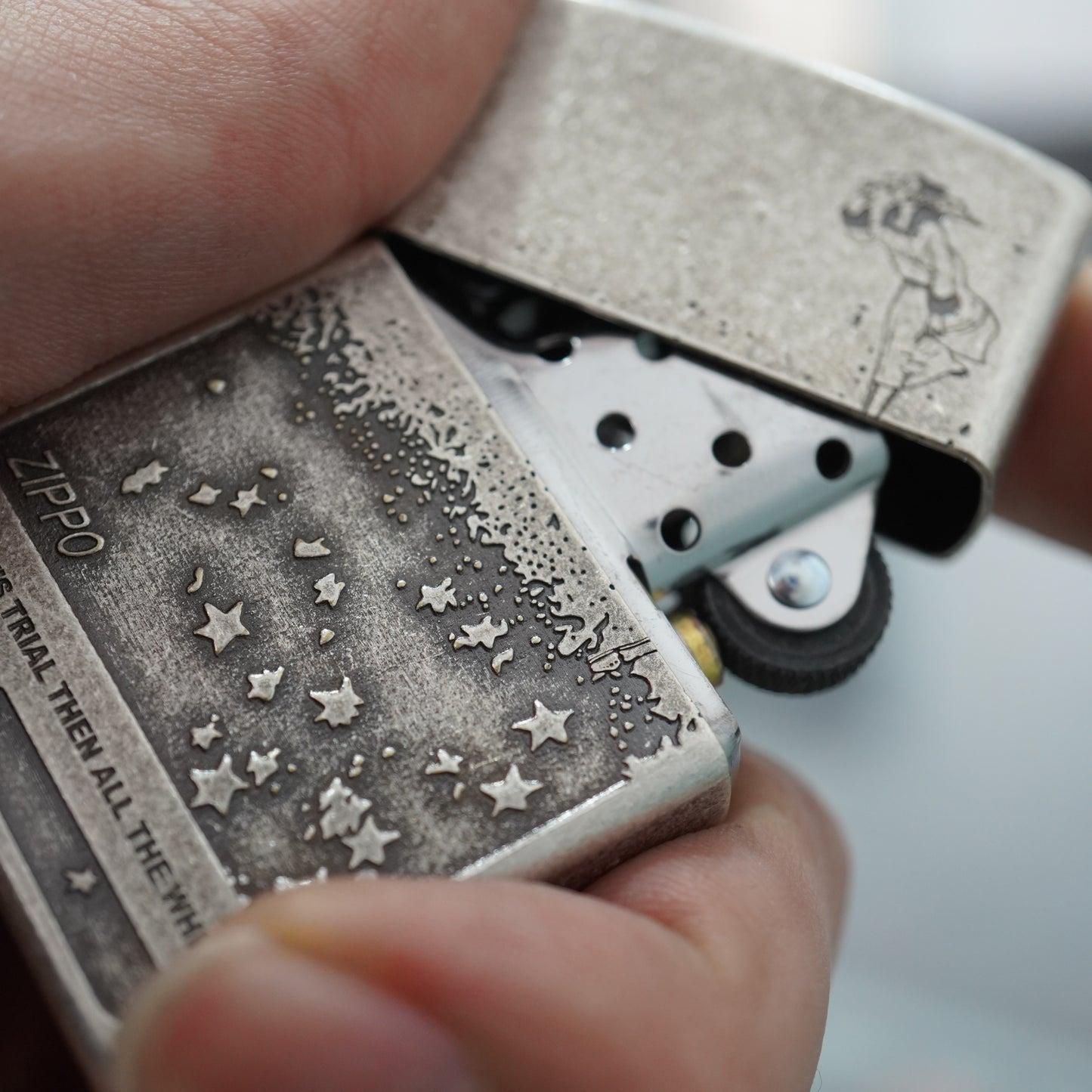 Zippo Antique Silver Lady in the Wind - DS154