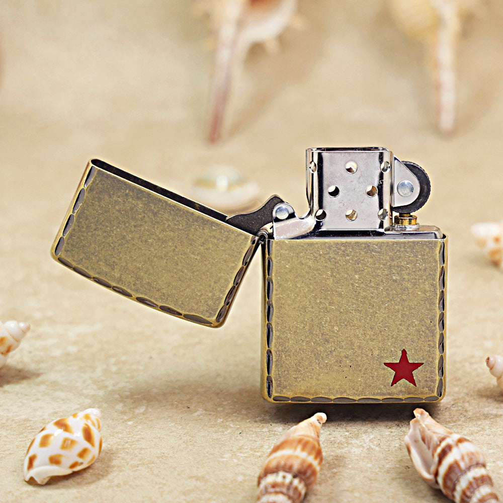 Zippo Antique Brass 'Red Star' 205-DS86
