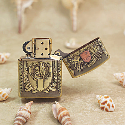 Zippo Armor Antique Brass 'Fallen Templar Knight' - CC18