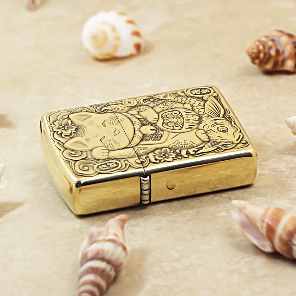 Zippo Armor Antique Brass Maneki-neko Prosperity - CC56