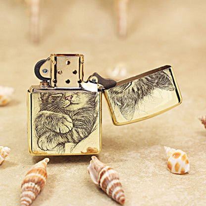 Zippo Armor High Polish Brass 'Gazing Cat' - CC06