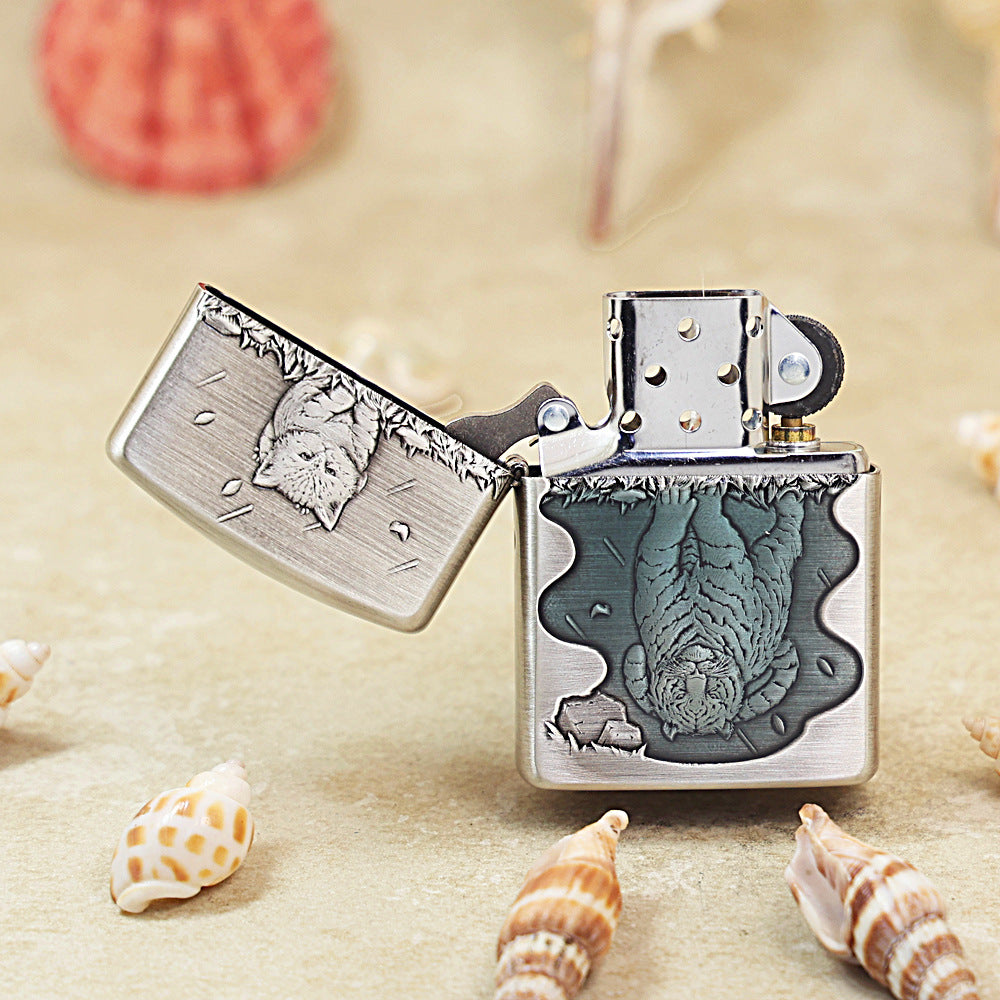 Zippo Armor Smoked Chrome 'Heart Has a Fierce Tiger' - DS144