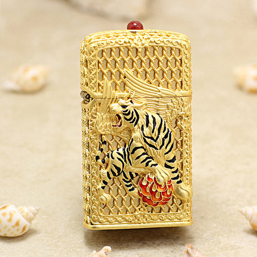 Zippo Heavy Relief Gold Filigree Winged Tiger Case Set - CM53
