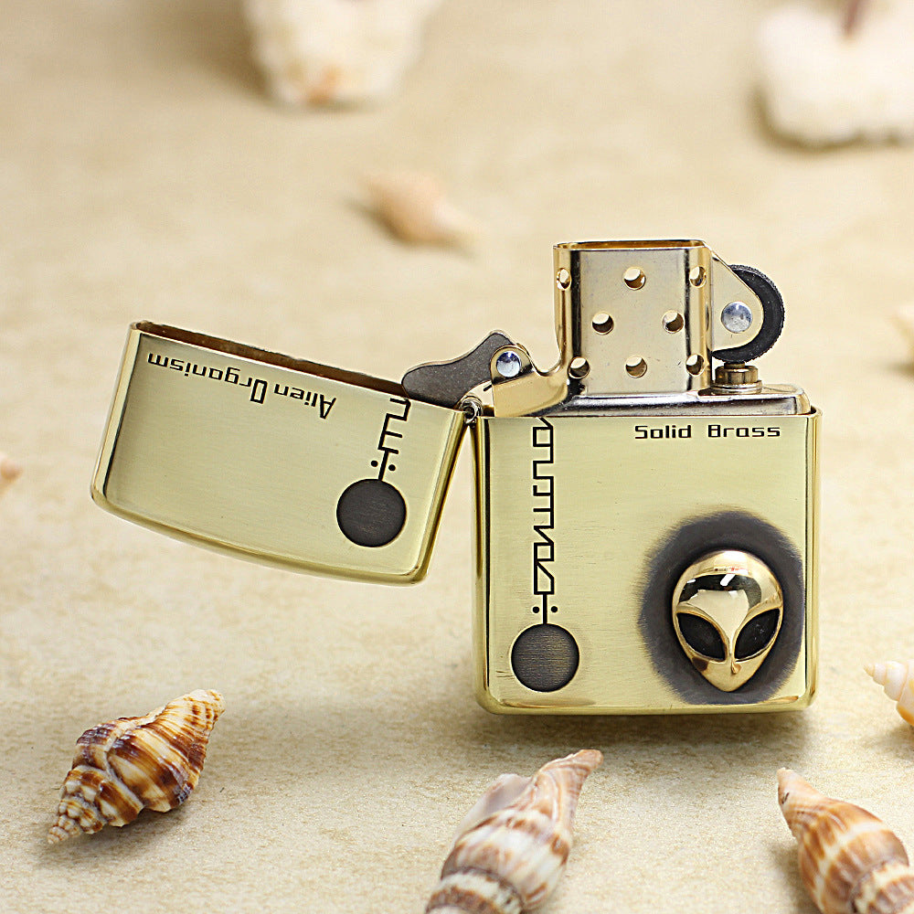 Zippo High Polish Brass Alien Organism Emblem - CC148