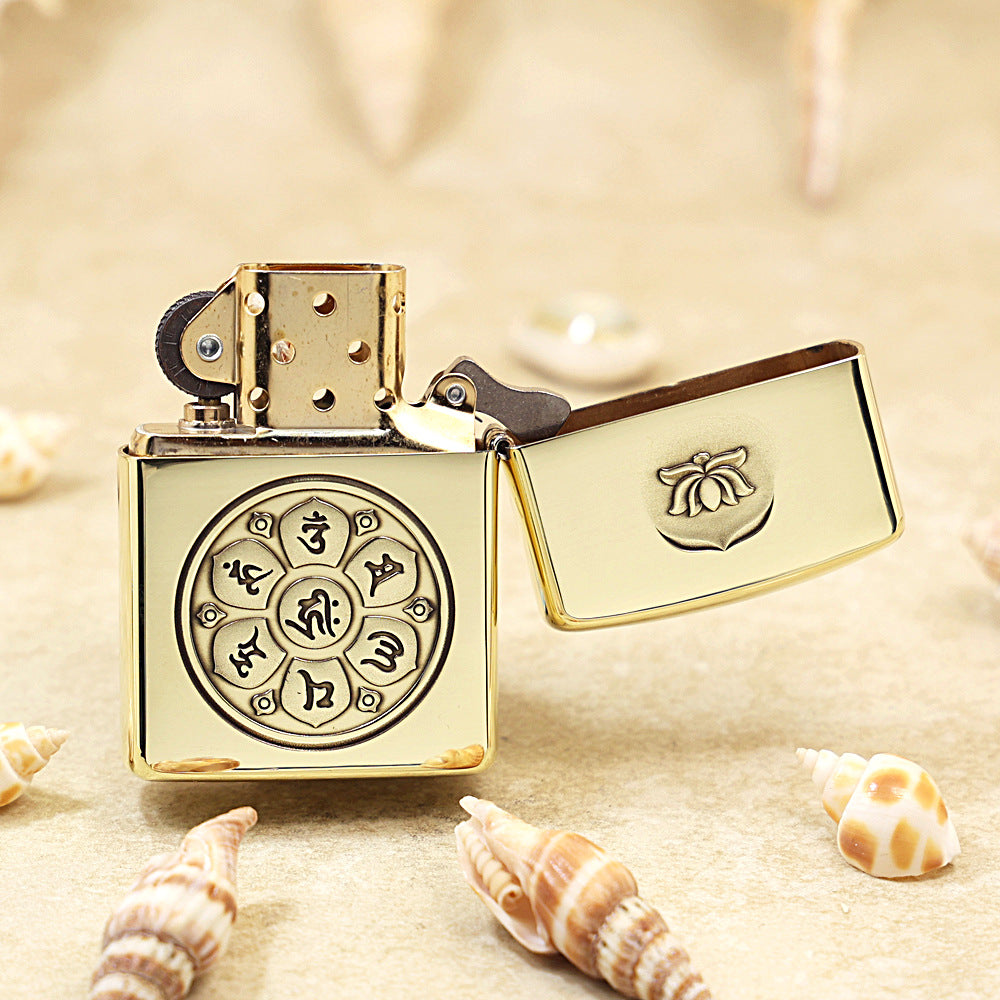 Zippo High Polish Brass Lotus in Heavenly Clouds - CC103